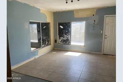 11615 N 39th Drive, Phoenix, AZ 85029 - Photo 13