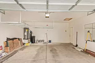 1002 E Medlock Dr, Phoenix, AZ 85014 - Photo 39