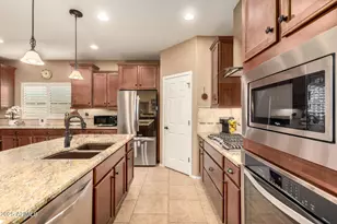 25208 N 108th Ln, Peoria, AZ 85383 - Photo 13