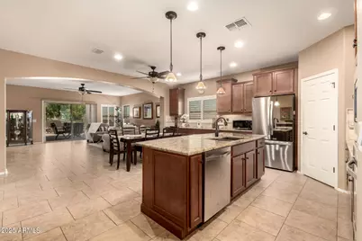 25208 N 108th Lane, Peoria, AZ 85383 - Photo 9