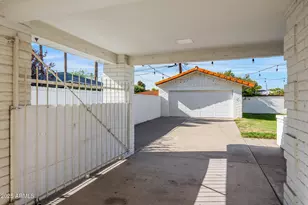 1708 E Solano Dr, Phoenix, AZ 85016 - Photo 31