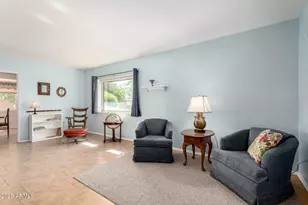 10109 W Mountain View Rd, Sun City, AZ 85351 - Photo 9