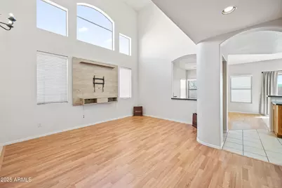 24649 N 35th Drive, Glendale, AZ 85310 - Photo 7