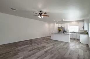 8504 W Teresita Dr, Arizona City, AZ 85123 - Photo 9