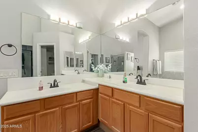 5520 E Holmes Avenue, Mesa, AZ 85206 - Photo 11