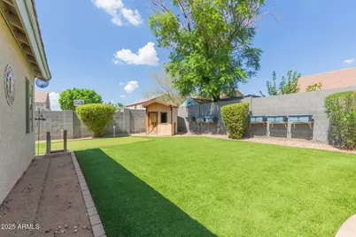 5520 E Holmes Avenue, Mesa, AZ 85206 - Photo 23