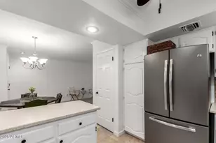 12222 N Paradise Vlg Pkwy S, Phoenix, AZ 85032 - Photo 9