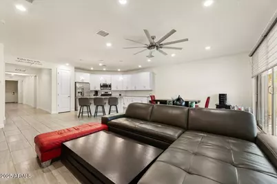 2745 W Pollack Street, Phoenix, AZ 85041 - Photo 3