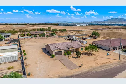 2319 N 192nd Avenue, Buckeye, AZ 85396 - Photo 69