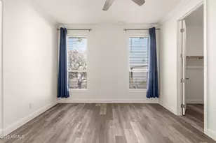 305 S Val Vista Dr, Mesa, AZ 85204 - Photo 15