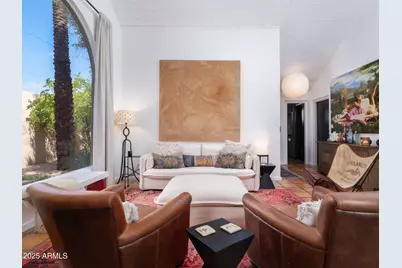 4540 N 44th Street #21, Phoenix, AZ 85018 - Photo 1