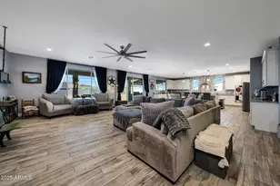 13532 W Sierra Vista Dr, Glendale, AZ 85307 - Photo 17