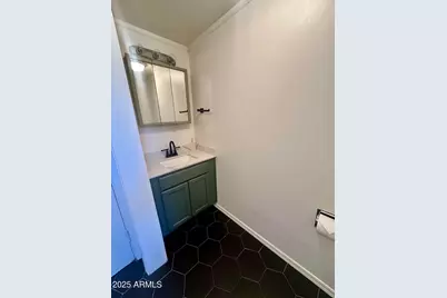 545 W San Juan Avenue, Phoenix, AZ 85013 - Photo 7