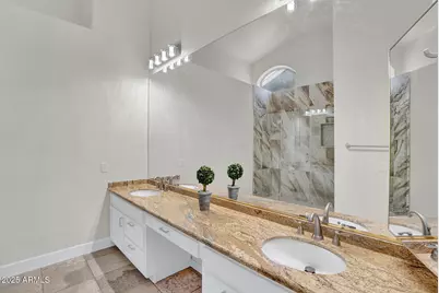 5434 E Campo Bello Drive, Scottsdale, AZ 85254 - Photo 11
