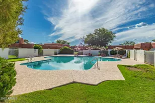 7839 N 49th Ave, Glendale, AZ 85301 - Photo 29