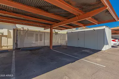 7839 N 49th Avenue, Glendale, AZ 85301 - Photo 23