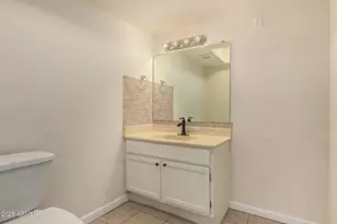 7839 N 49th Ave, Glendale, AZ 85301 - Photo 11