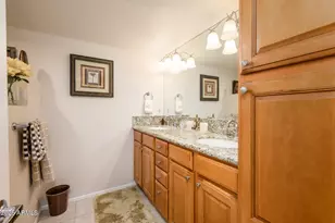 12212 N Paradise Vlg Pkwy S, Phoenix, AZ 85032 - Photo 13