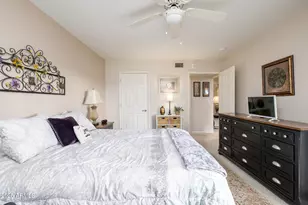 12212 N Paradise Vlg Pkwy S, Phoenix, AZ 85032 - Photo 11