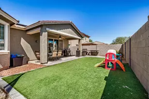 18237 W Via Montoya Dr, Surprise, AZ 85387 - Photo 27