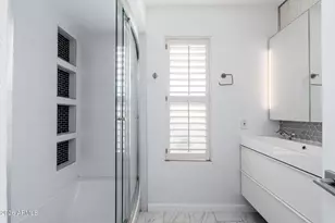 1811 E Hayward Ave, Phoenix, AZ 85020 - Photo 15