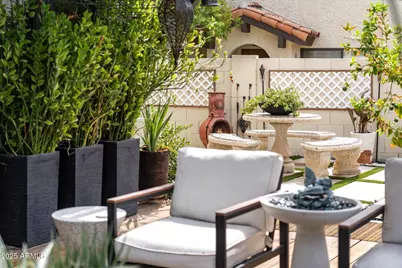 1811 E Hayward Avenue #1, Phoenix, AZ 85020 - Photo 9