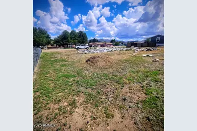 18318 S Frontier Road #328, Peeples Valley, AZ 86332 - Photo 5