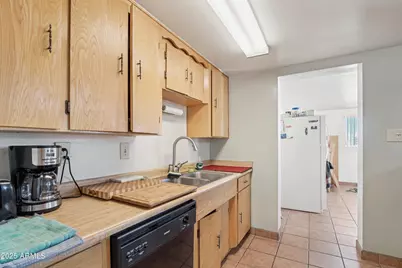 8514 N 8th Street, Phoenix, AZ 85020 - Photo 9
