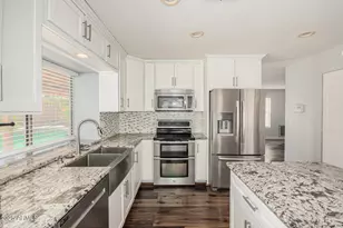 16429 N 55th Pl, Scottsdale, AZ 85254 - Photo 9