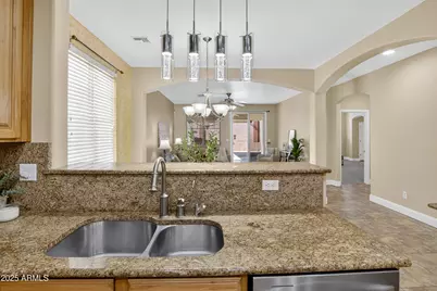 17368 W Red Bird Road, Surprise, AZ 85387 - Photo 23