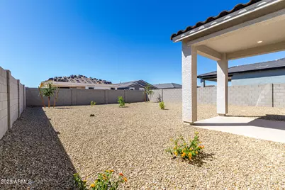 18207 W Daley Lane, Surprise, AZ 85387 - Photo 37