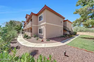 10410 N Cave Creek Rd, Phoenix, AZ 85020 - Photo 1