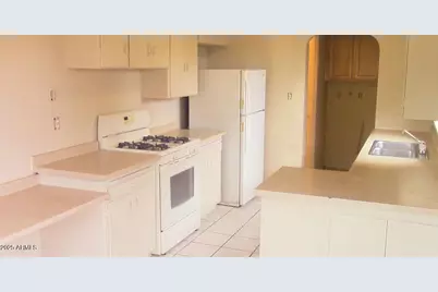 114 S Lebaron Street, Mesa, AZ 85210 - Photo 11