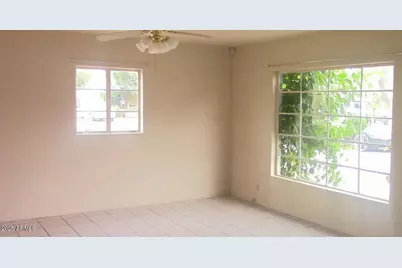 114 S Lebaron Street, Mesa, AZ 85210 - Photo 7