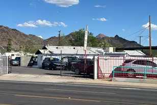 9239 N Cave Creek Rd, Phoenix, AZ 85020 - Photo 3