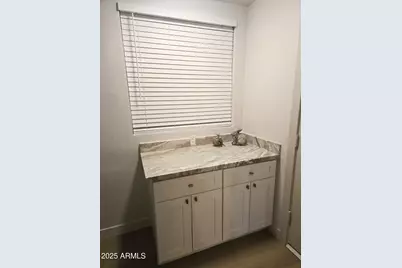 4725 W Kristal Way, Glendale, AZ 85308 - Photo 9