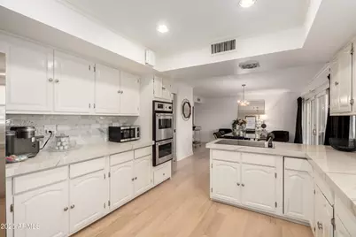 14425 N Coral Gables Drive, Phoenix, AZ 85023 - Photo 17