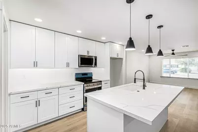 500 E Hermosa Drive, Tempe, AZ 85282 - Photo 1