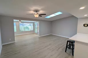 10433 W Oakmont Dr, Sun City, AZ 85351 - Photo 7
