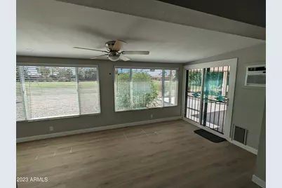10433 W Oakmont Drive, Sun City, AZ 85351 - Photo 23