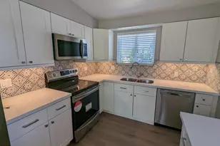 10433 W Oakmont Dr, Sun City, AZ 85351 - Photo 15