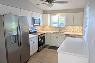 10433 W Oakmont Dr, Sun City, AZ 85351 - Photo 1