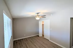 10433 W Oakmont Dr, Sun City, AZ 85351 - Photo 13