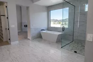 2439 W Donatello Dr, Phoenix, AZ 85086 - Photo 15