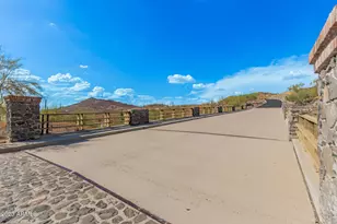 2439 W Donatello Dr, Phoenix, AZ 85086 - Photo 53