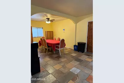 1627 W Carson Road, Phoenix, AZ 85041 - Photo 11