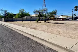 377 N Bailey St, Florence, AZ 85132 - Photo 1