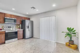 16833 N 17th Pl, Phoenix, AZ 85022 - Photo 17