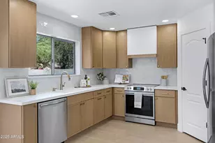 3268 W Belle Ave, San Tan Valley, AZ 85144 - Photo 1