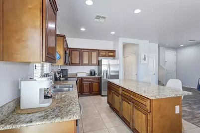 7611 S 15th Street, Phoenix, AZ 85042 - Photo 9